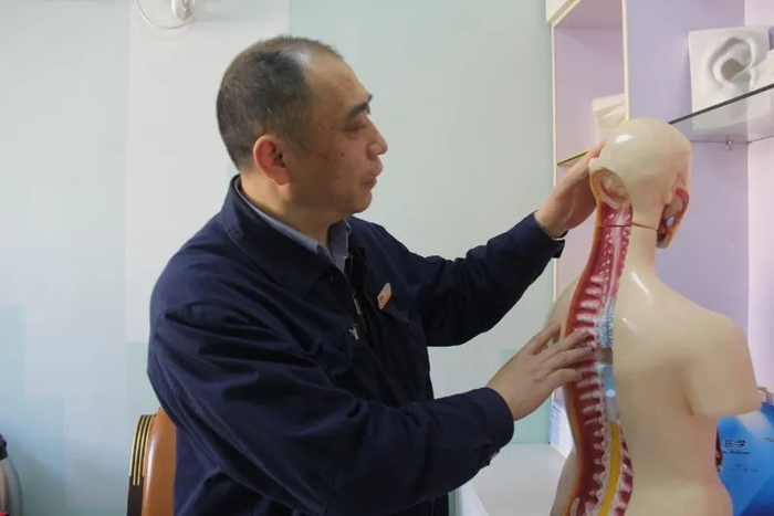 查庆国在
