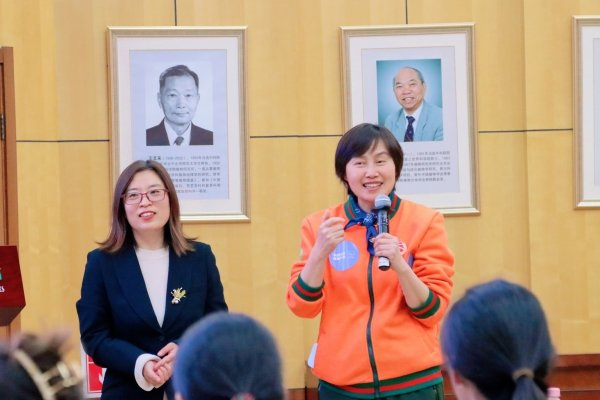 欧莱雅联合扬帆计划启动“科技女生赋能计划” 首站走进中国科学院植物研究所_手机新浪网