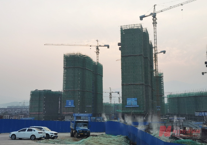 西双版纳某在建楼盘项目，图片来源：每日经济新闻资料图 
