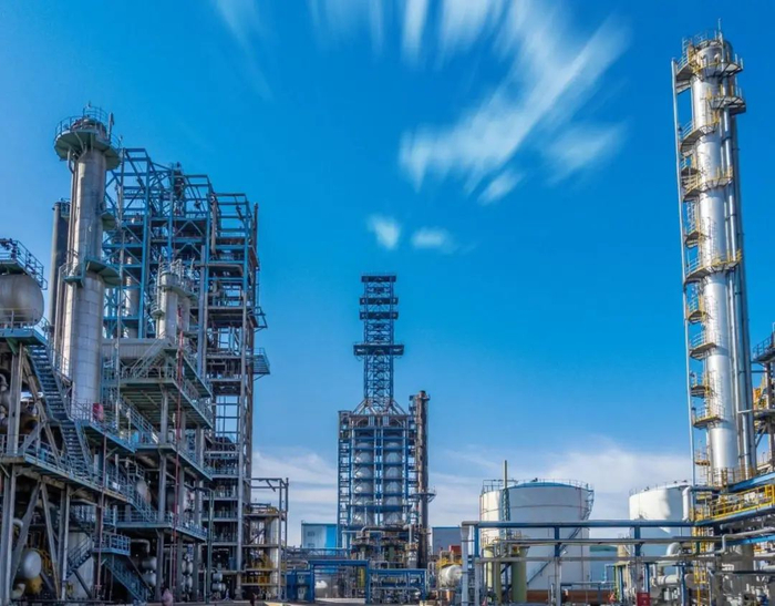 锦州石化石油焦生产装置现场  刘鹏/摄