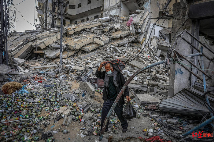 ▲3月18日，拉法一建筑在空袭中坍塌