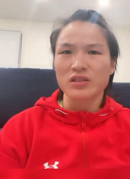 张伟丽接受采访