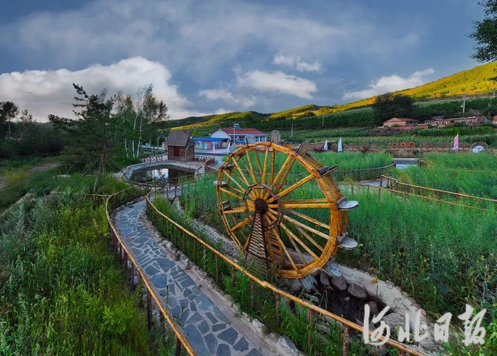 2023年8月18日，围场满族蒙古族自治县银窝沟乡一处美丽的小公园。（资料片）河北日报通讯员李术凡摄