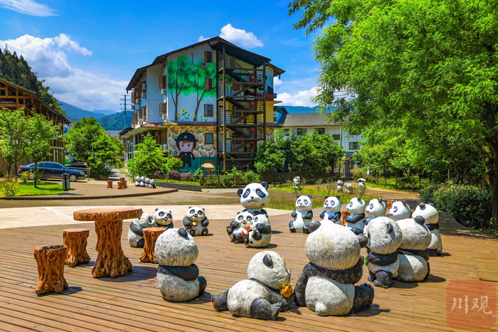 万年村 黄刚 摄