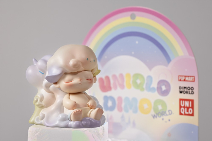 穿DIMOO UT，你我皆萌友 优衣库三度携手泡泡玛特，推出「DIMOO WORLD UT」_新浪新闻