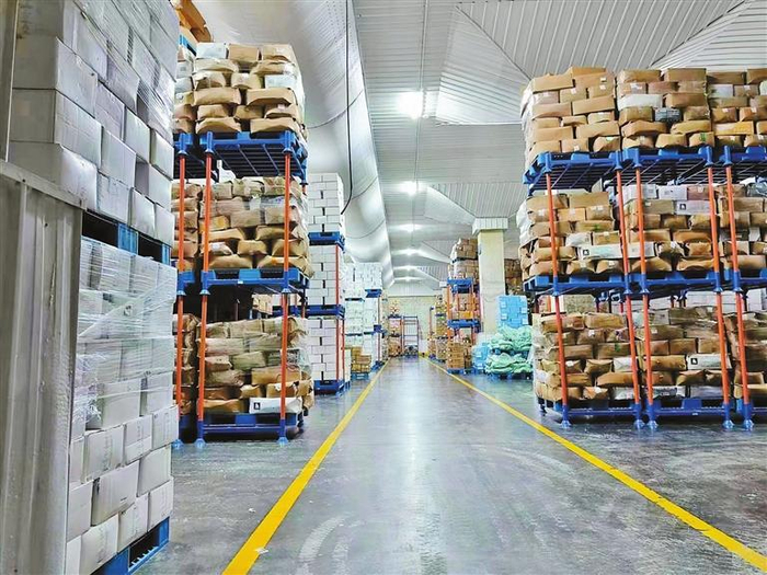     ▲深圳建行联合全联农科，创新推出冻品供应链的纯线上普惠平台云贷产品。图为全联农科冻品监管仓库。