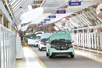 4月9日，江铃新能源汽车生产线