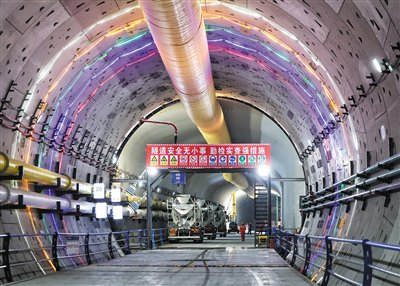 4月10日，京唐城际铁路运潮减河隧道施工现场。新京报记者 陶冉 摄