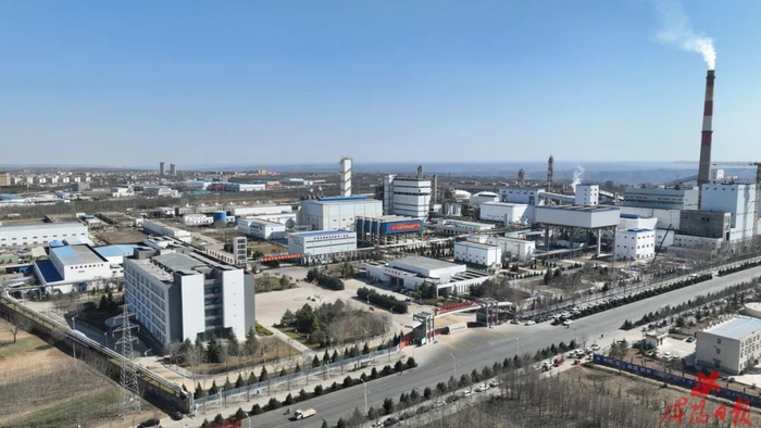 陕西润中清洁能源有限公司外景。咸阳日报全媒体记者 邓昊辰 摄