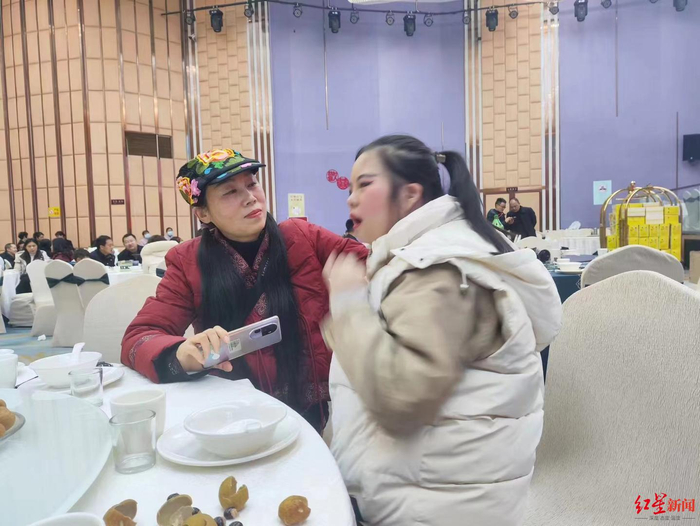 ▲林春说，秋华是她心里的一个“奇迹”