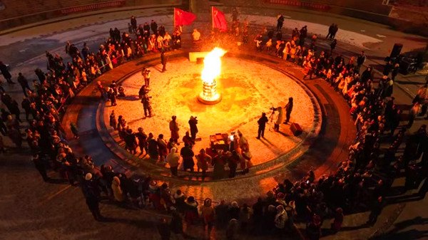 民族传统节日（图片由德令哈市文体广电旅游局提供）