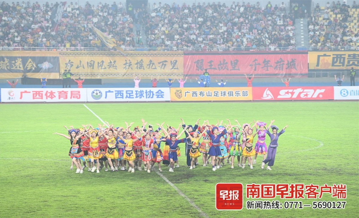 ▲开幕式上的歌舞表演。主办方供图