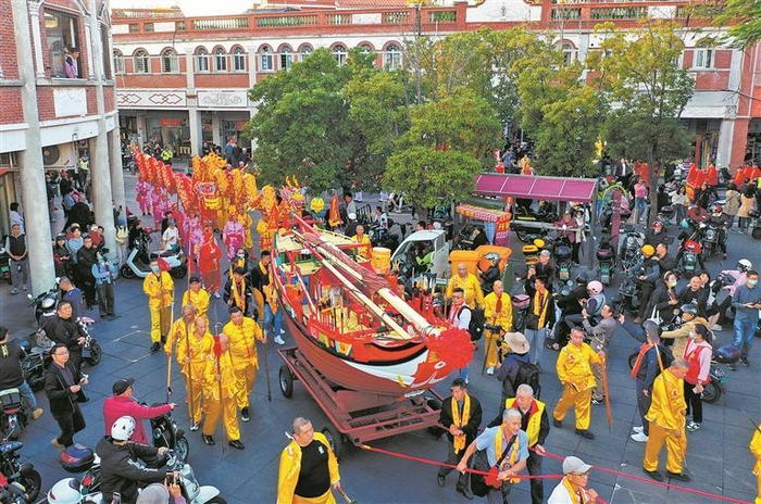 “送王船”民俗（陈英杰 摄）图源：泉州晚报