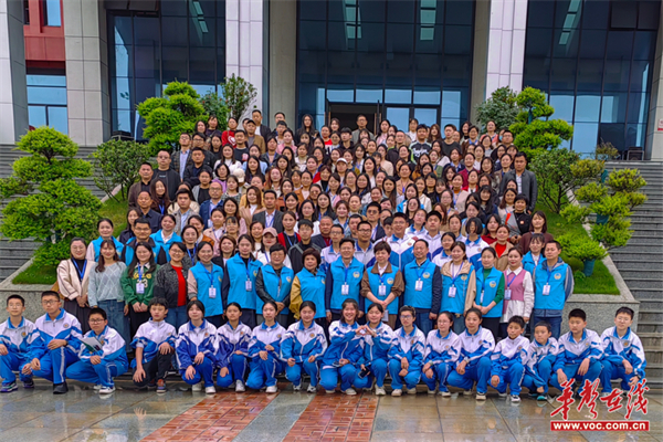 （一审：杨露二审：蒋俊 三审：石伟）