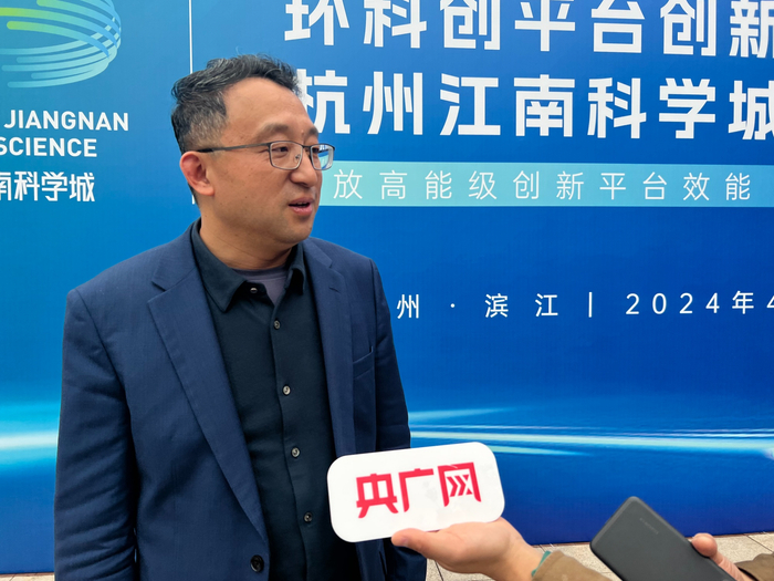 院常务副院长尹建伟接受央广网记者采访(央广网见习记者孙俊摄)据了解