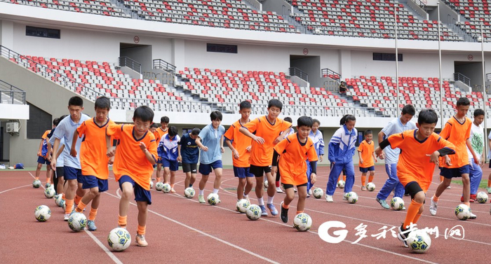 青少年足球展示