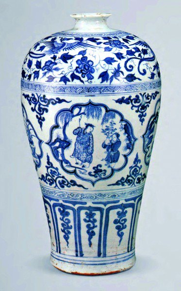 湖北省博物馆藏“元青花四爱图梅瓶” 资料图片