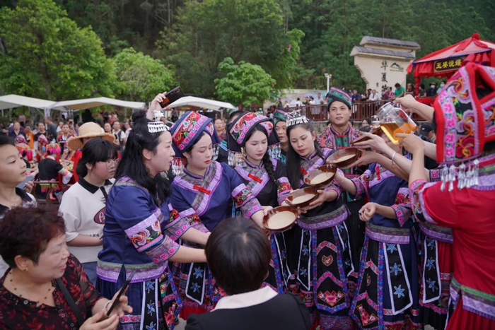 △壮瑶婚礼展演