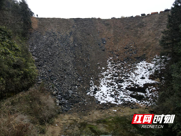 观潮的螃蟹|花垣治"锰"的前生今生与重生|东方市_新浪新闻