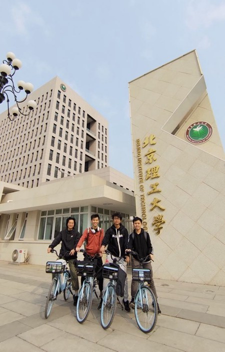 马来西亚留学生陈誉航、彭勇智、李思净、丘宇翔（从左至右）。李思净供图