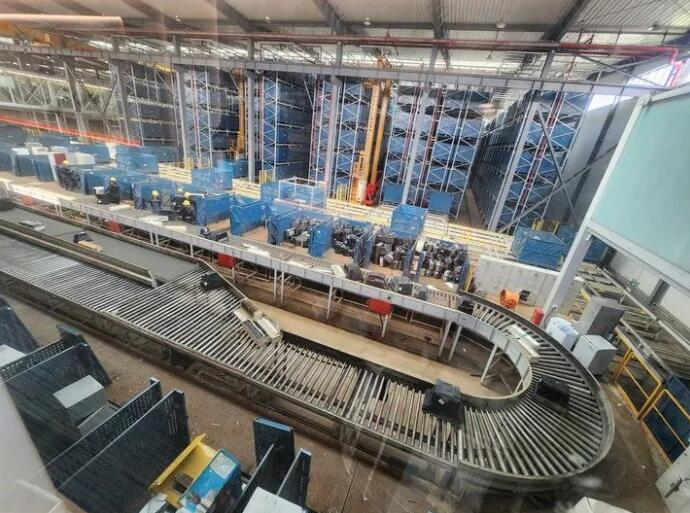 废旧家电拆解厂区。记者 施雄风 摄