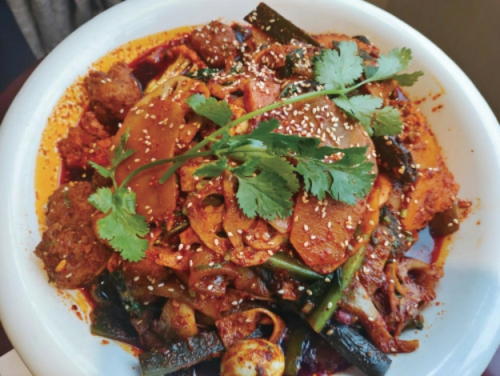 一碗美味的天水麻辣烫。受访者供图