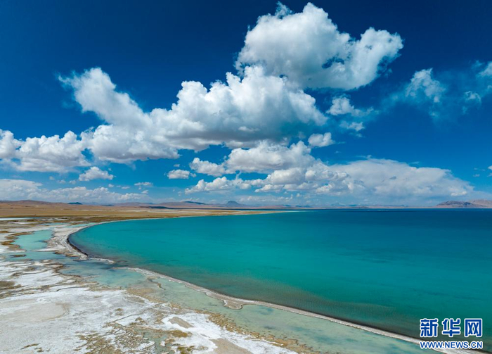 　　4月14日拍摄的色林错（无人机照片）。新华网 旦增努布 摄