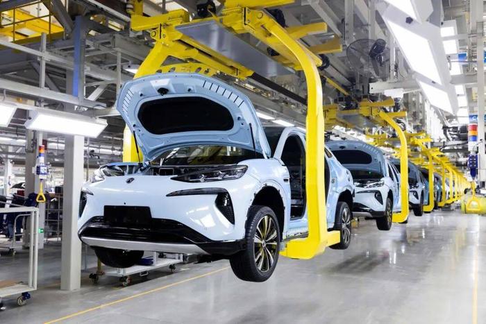 图/济南比亚迪新能源汽车工业园生产车间