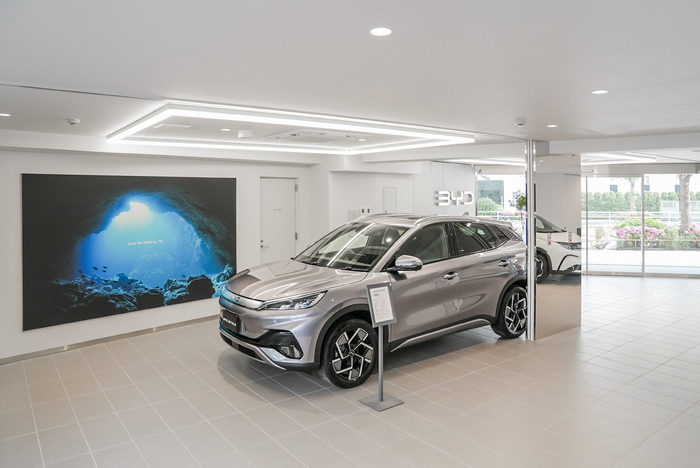 4月19日，和谐比亚迪旗舰店东京目黑店内展示的“BYD ATTO3”