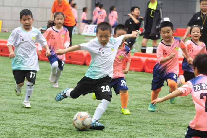 2024年“万超”联赛比赛现场。（万松园路小学供图）