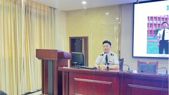 重庆市涪陵信息技术学校举行2024年空乘选拔面试会