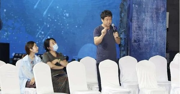 李孝杰在环宇文化科技发布会上讲话
