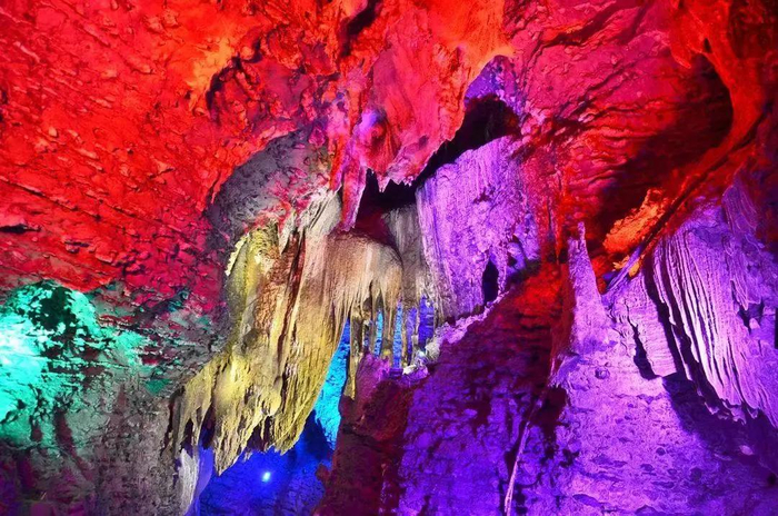 △枫林地心大峡谷