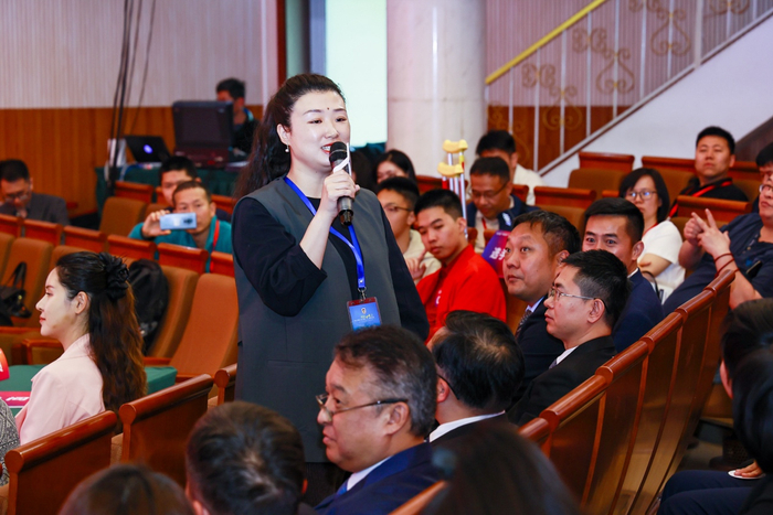 北京外国语大学本科招生办公室主任吴玫