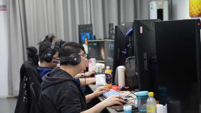 丁伟康所在公司已制作多部短剧