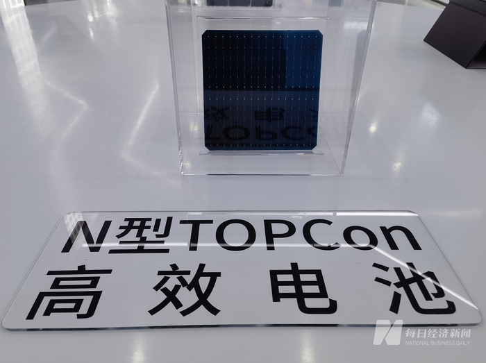 晶科能源N型TOPCon电池 图片来源：每经记者 黄鑫磊 摄（资料图）