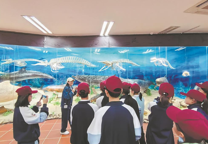 延平区学子参观厦门大学生物博物馆。（延平区教育局供图）