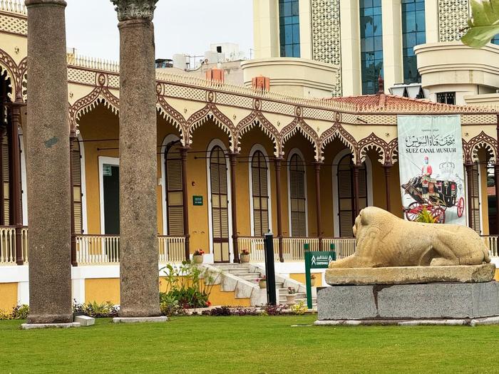 　这是3月24日拍摄的位于埃及伊斯梅利亚省的苏伊士运河博物馆。新华社记者王东震摄