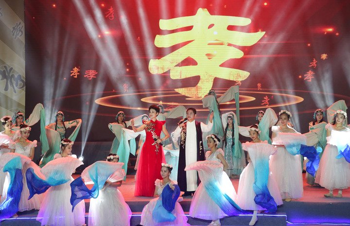 图为孝感市举办的孝文化主题活动。受访者供图