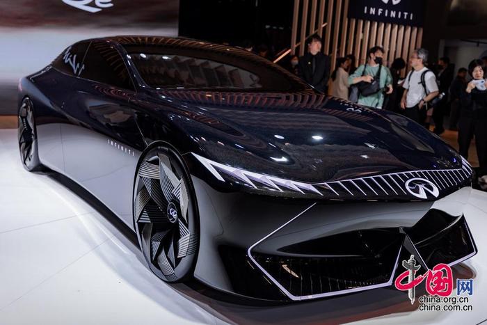 英菲尼迪携全新纯电动概念车Vision Qe完成中国首秀。中国网记者 郑亮摄
