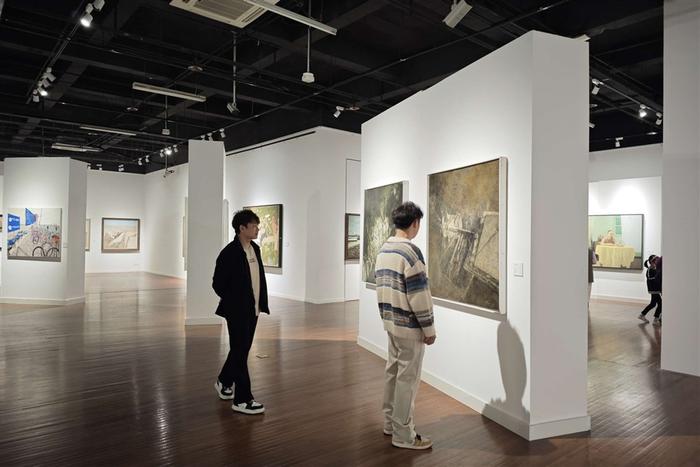 “代际与想象：八零油画学社学术年展2024”在刘海粟美术馆分馆开幕
