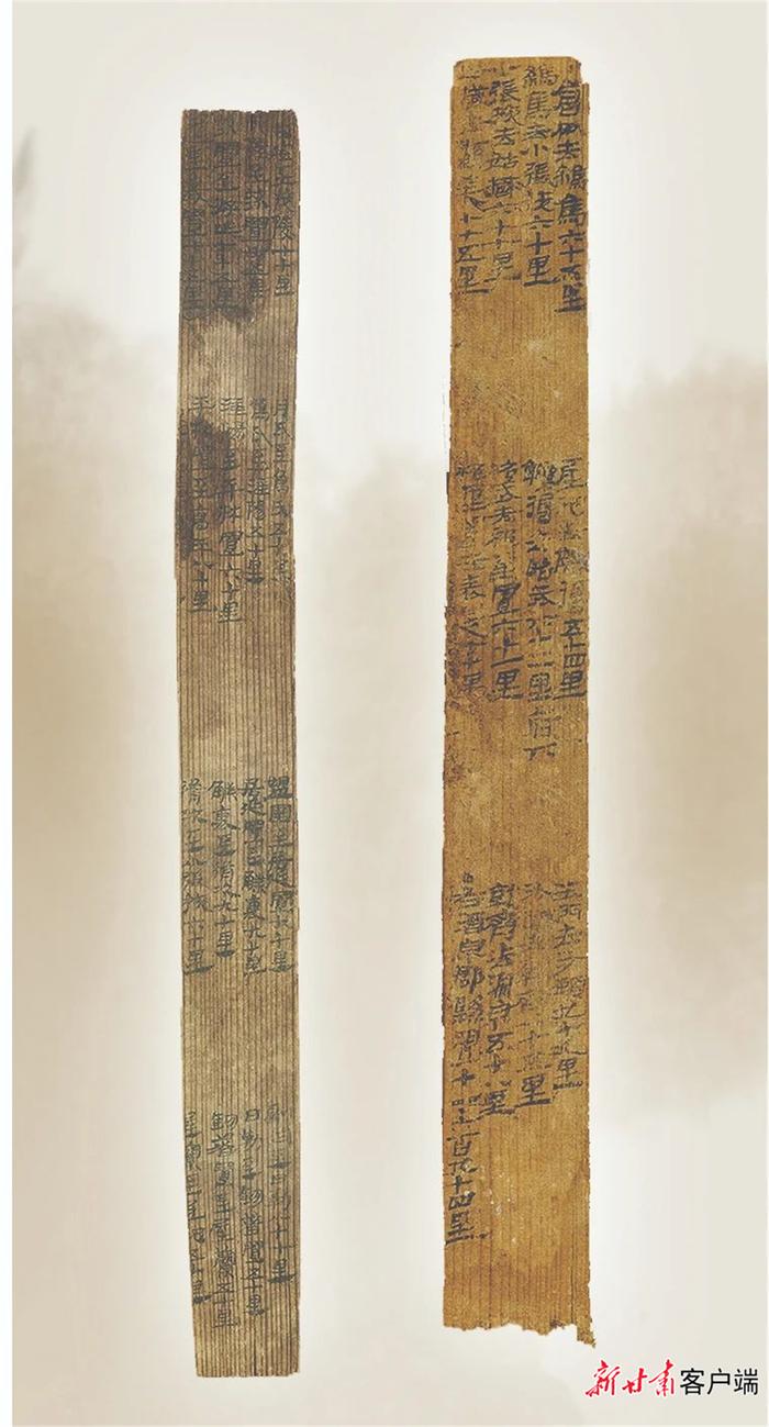 甘肃简牍博物馆藏汉简居延里程简（左）和悬泉里程简。（图片由甘肃简牍博物馆提供）