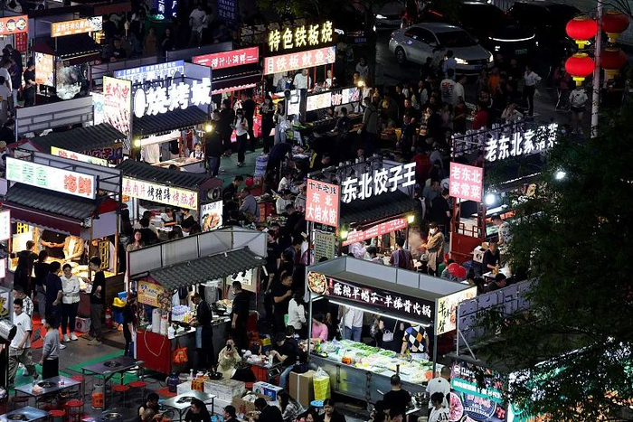 正定夜市。图/视觉中国