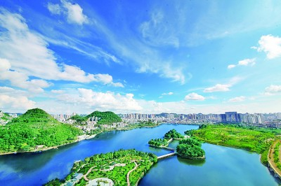 远眺贵州航空产业城。资料图片