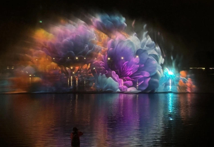 ▲成都世园会主会场水幕光影秀