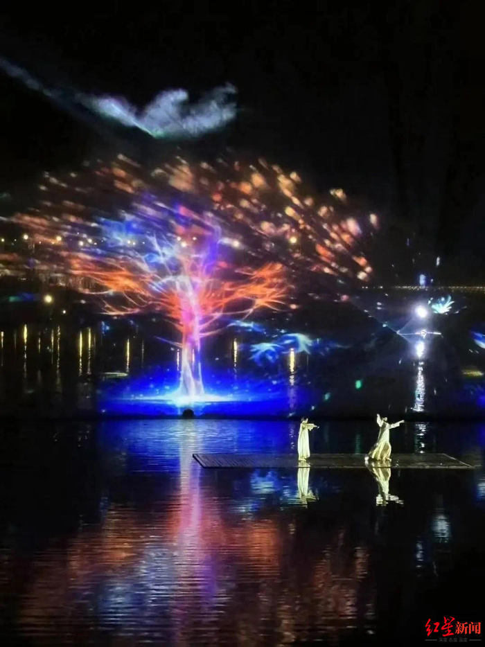 ▲成都世园会主会场水幕光影秀