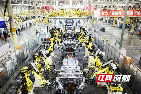 北京汽车株洲基地生产线。