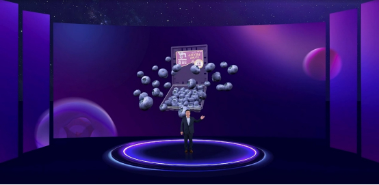 （耿亚雄化身品牌领航员，向全民展示佳沃蓝莓航天品质。）