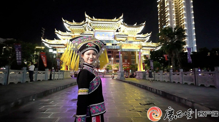 夜游锦绣古镇。靖西市融媒体中心 供图