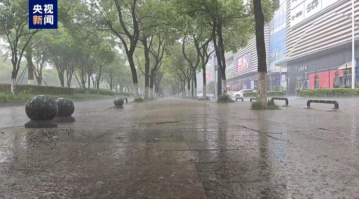 江西1000多个测站出现暴雨 9地有冰雹